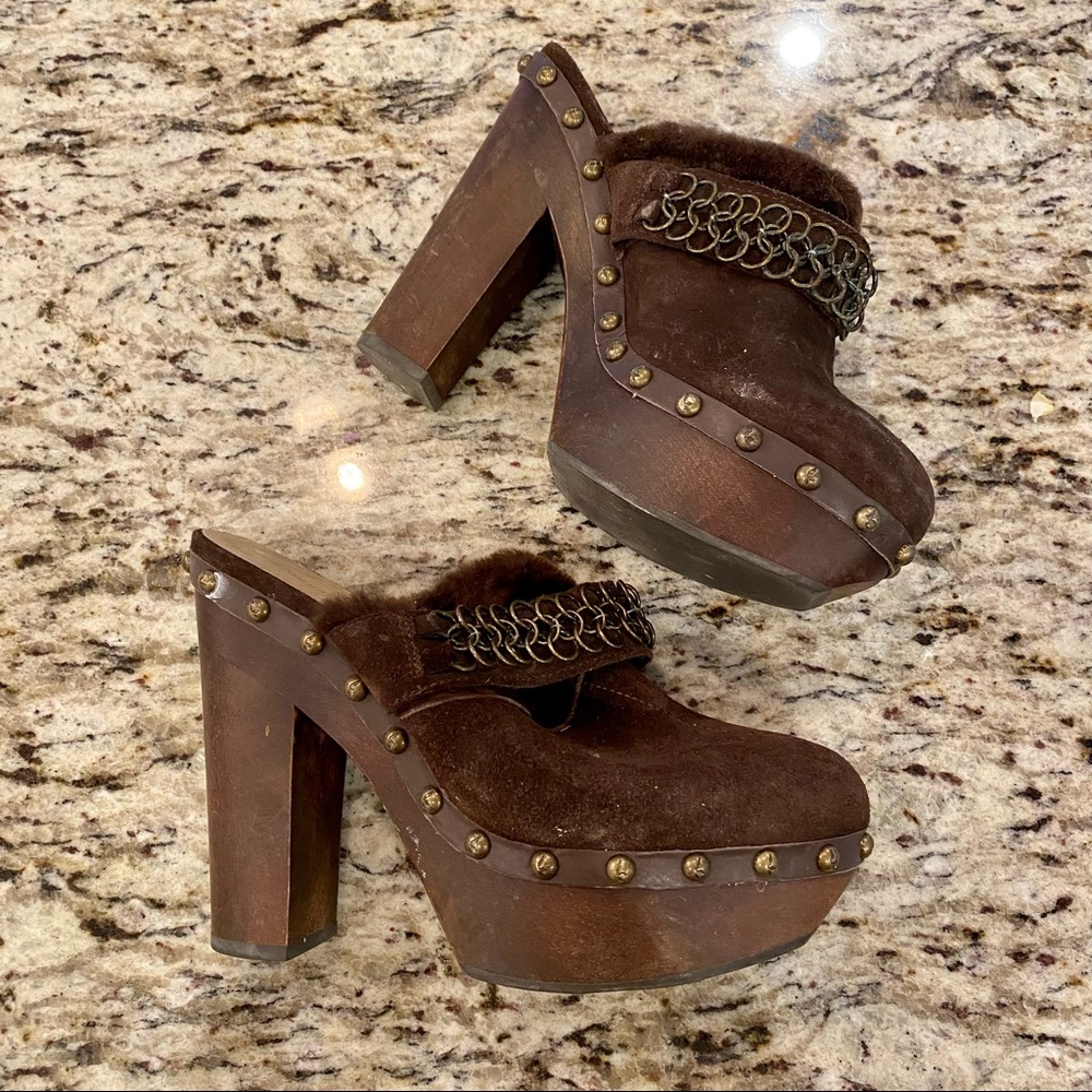 Koolaburra heeled clogs